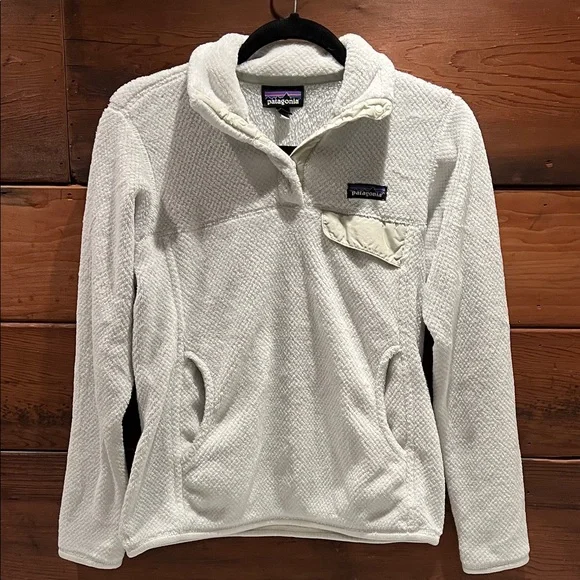🔥‼️Patagonia Cream Fleece Jacket‼️🔥 - Picture 2 of 6